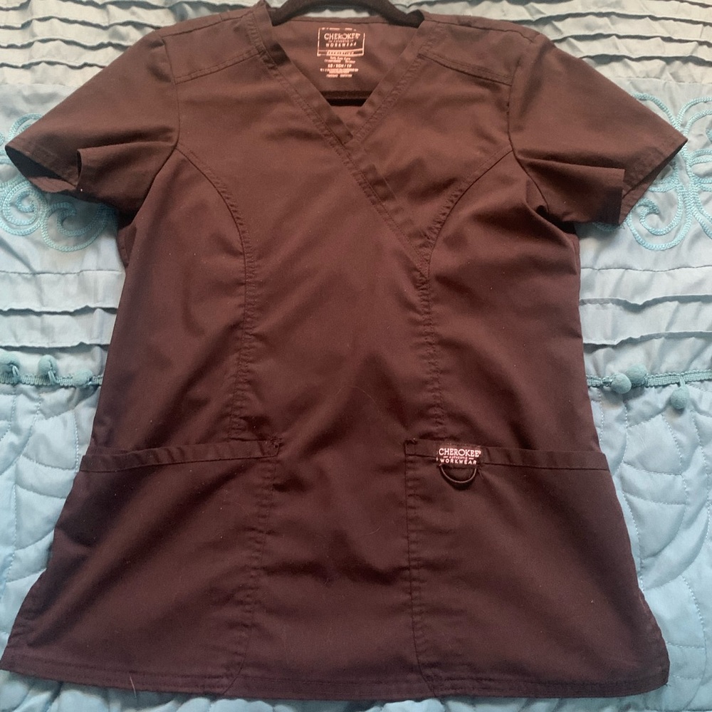 Cherokee scrub top